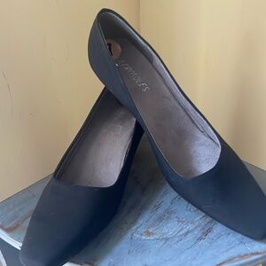 💕Aerosoles NWT Women’s Black Dressy Heel size 7 - Closed Toe with 2” heel